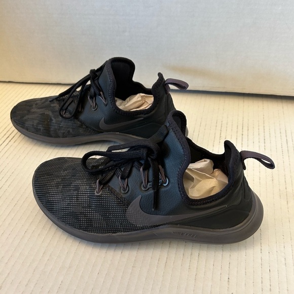 Nike Free TR 8 Flock women’s athletic running sneaker shoes thunder grey Sz-7. L - Picture 4 of 11